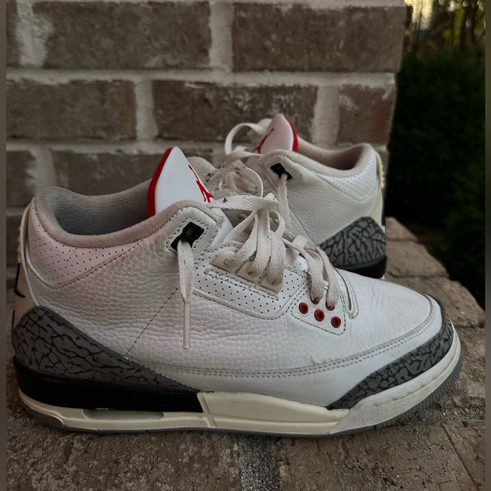 Jordan retro 3 white cement reimagined kids size 2.5